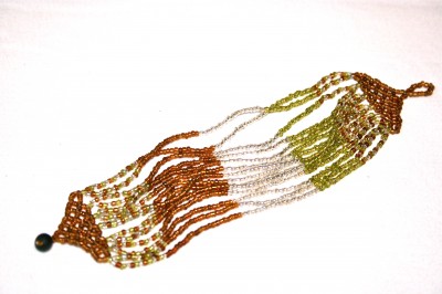 elegant-bracelet-green-gold